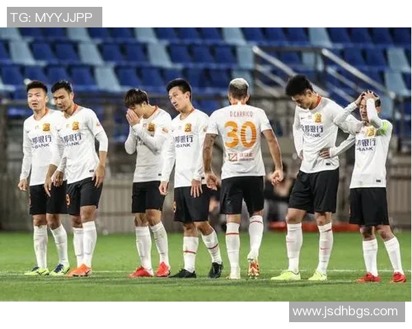 武汉足球队灵活性引发热议球迷与专家观点交锋分析