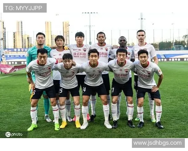 深圳篮球队阵地战分析:优劣势与战术调整的深度剖析